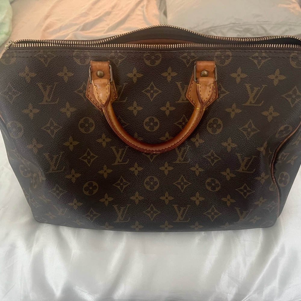 Louis Vuitton Speedy 30 Bag